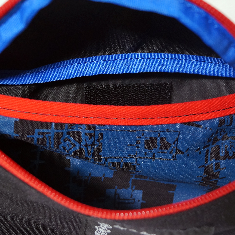 TRASHBREEDSTRASH×ACT コラボポシェット [TRASH BREEDS TRASH x ACT] BLACK TRICO