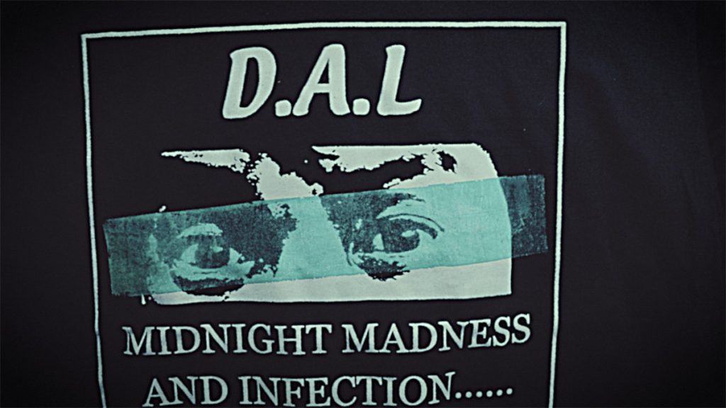 DAL IT YOURSELF Tシャツ-AD