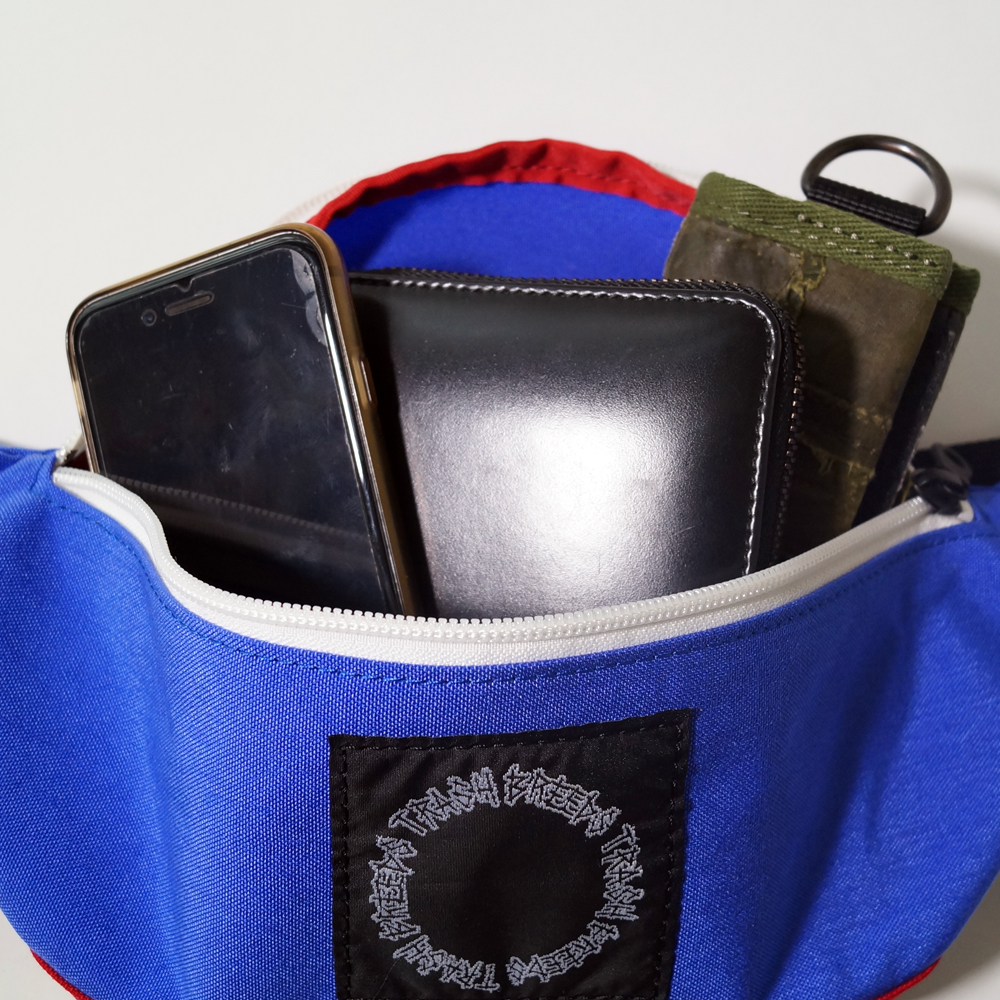 TRASHBREEDSTRASH×ACT コラボポシェット [TRASH BREEDS TRASH x ACT] TRICO